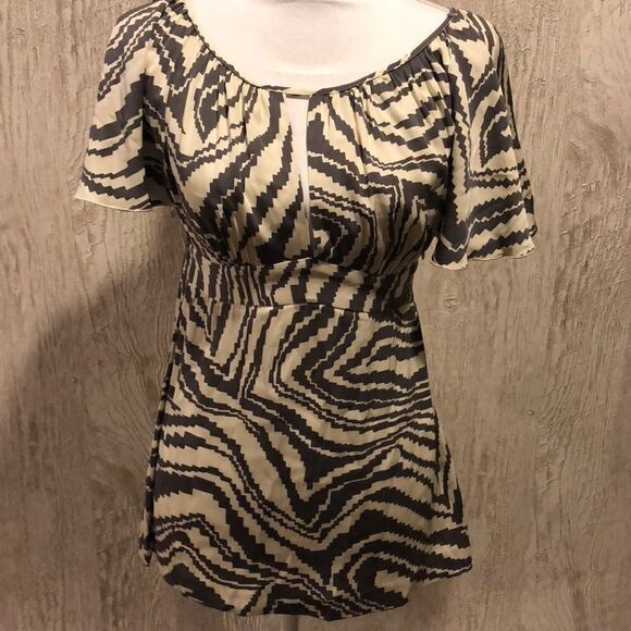 Trina Turk Gray & Cream Zebra Like Blouse - Picture 1 of 8